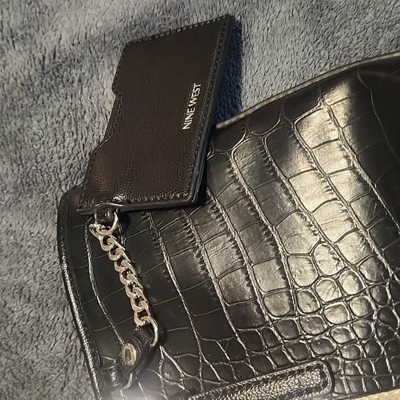 Nine West brand purse/tote NWOT - Picture 10 of 13